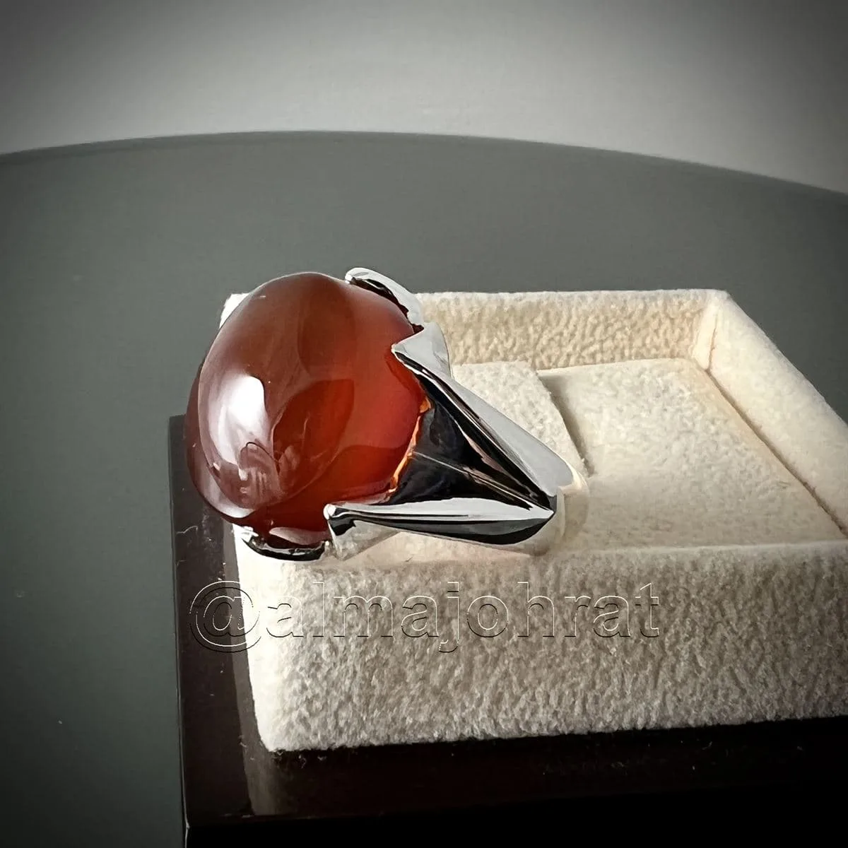 Red Yemeni Aqeeq - عقيق يمني أحمر + Yemen Agate Liver Color + Romani Aqeeq