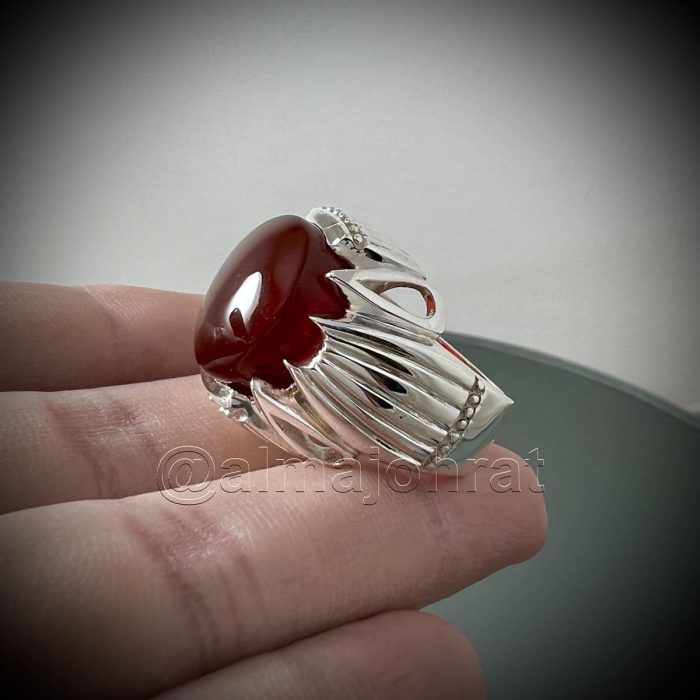 Red Yemeni Aqeeq - عقيق يمني أحمر + Yemen Agate Liver Color