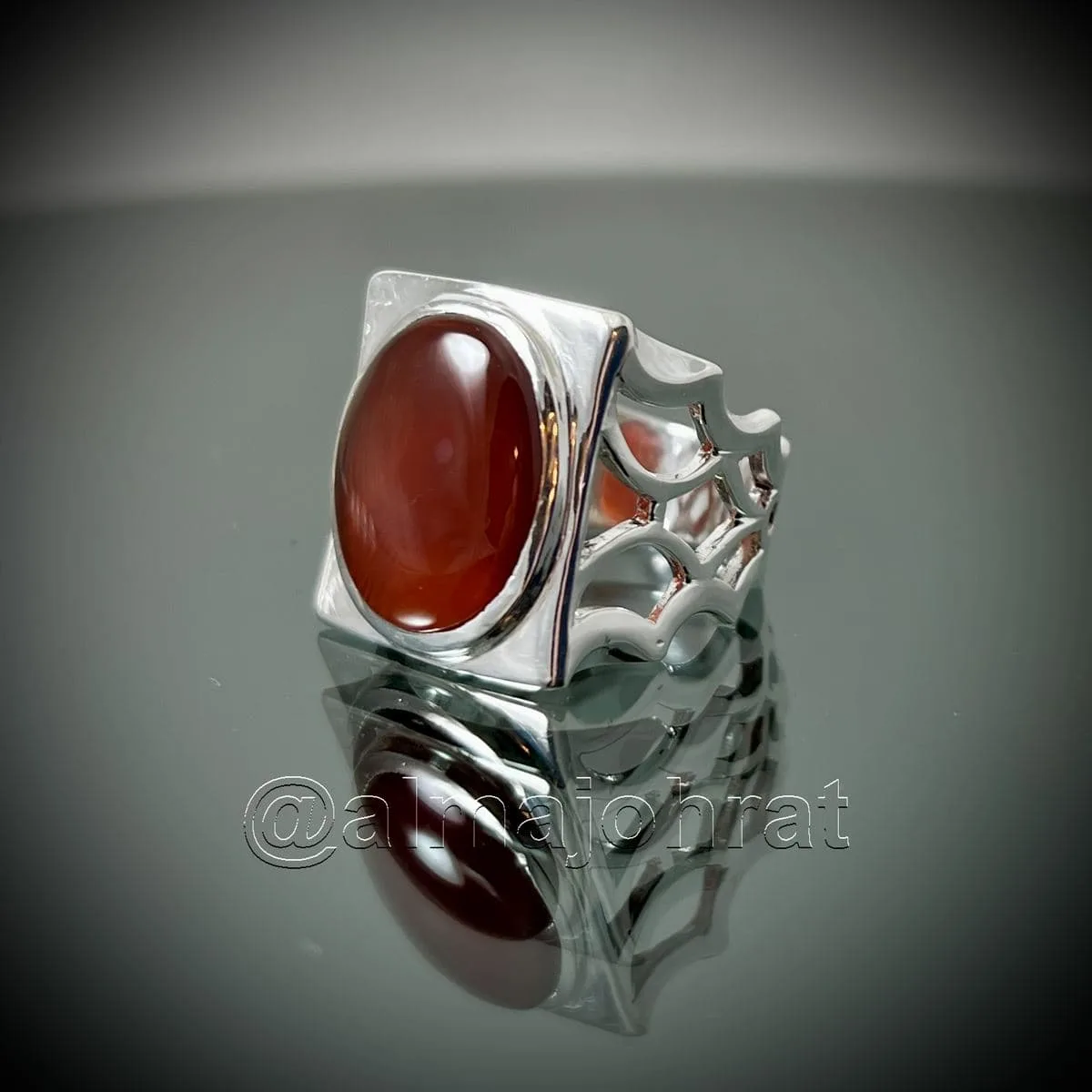 Red Yemeni Aqeeq - عقيق يمني أحمر + Yemen Agate Liver Color