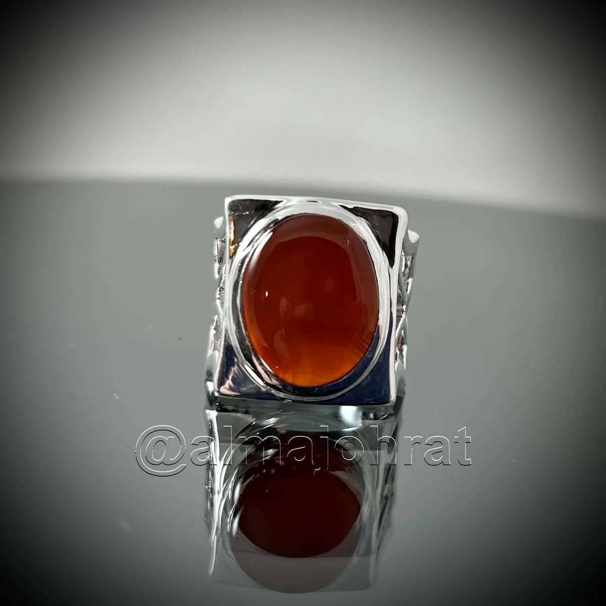 Red Yemeni Aqeeq - عقيق يمني أحمر + Yemen Agate Liver Color