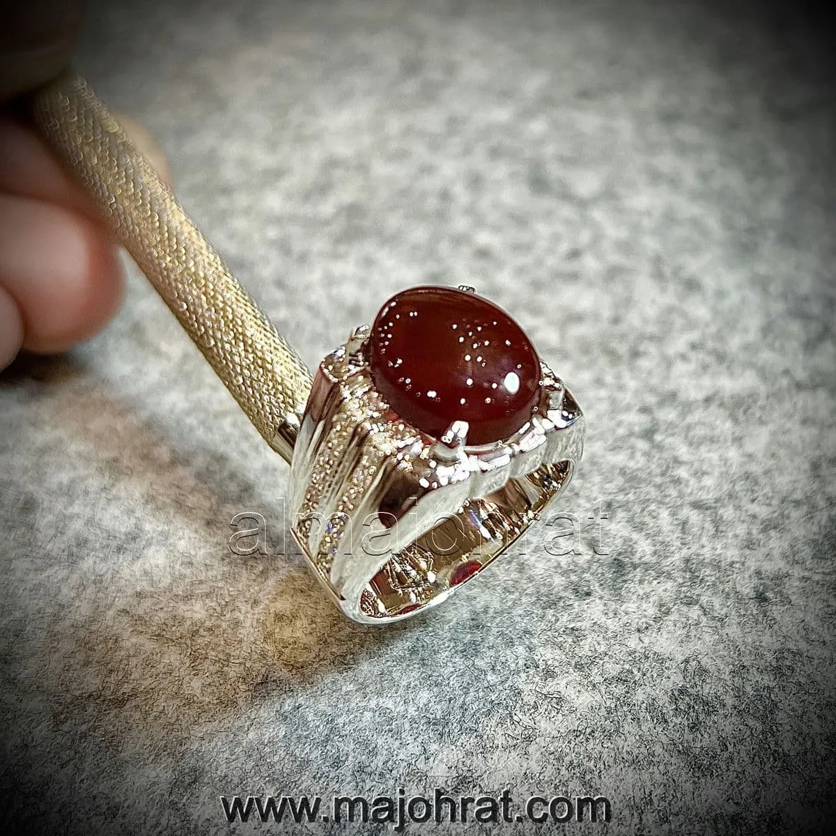 Red Yemeni Aqeeq - عقيق يمني أحمر + Yemen Agate Liver Color + Romani Aqeeq