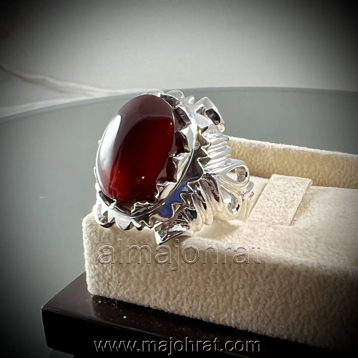 Red Yemeni Aqeeq - عقيق يمني أحمر + Yemen Agate Liver Color + Romani Aqeeq