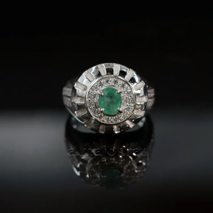 ⁦Emerald Zambian Natural Gemstone - Pure Silver Ring⁩ - الصورة ⁦3⁩