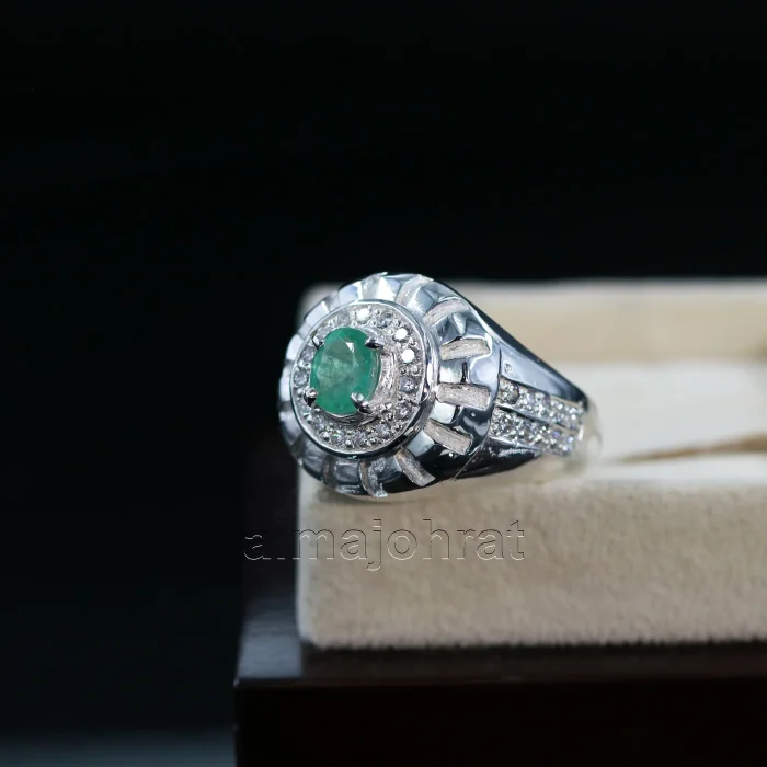 ⁦Emerald Zambian Natural Gemstone - Pure Silver Ring⁩ - الصورة ⁦2⁩