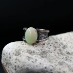 ⁦White Opal & Black Rhodium - Natural Gemstone - Silver Ring⁩ - الصورة ⁦4⁩