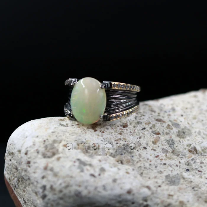 ⁦White Opal & Black Rhodium - Natural Gemstone - Silver Ring⁩ - الصورة ⁦4⁩
