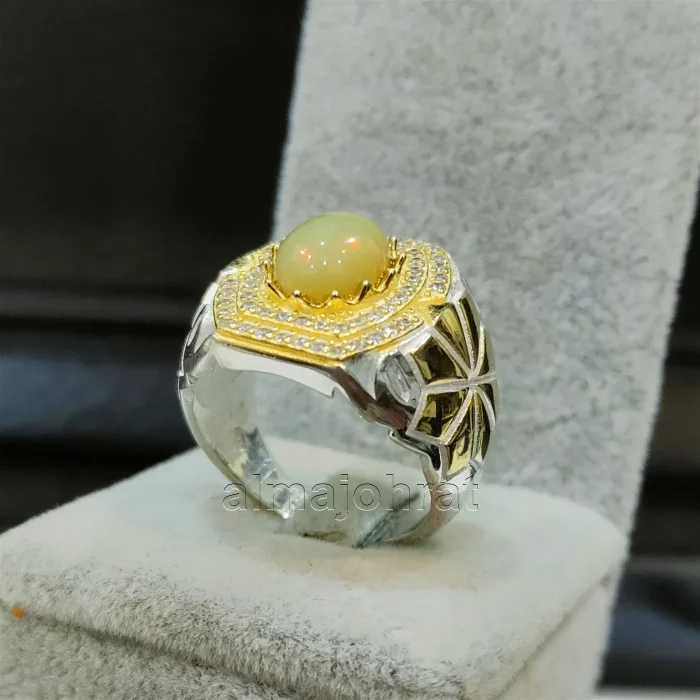 ⁦Opal Ethiopian Natural Gemstone - Silver Ring⁩ - الصورة ⁦2⁩