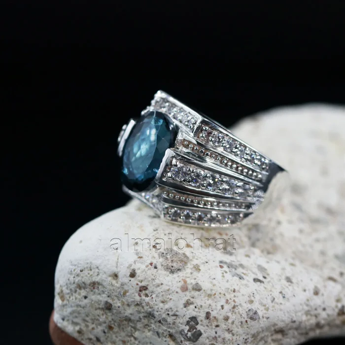 ⁦London Blue Topaz Natural Gemstone - Real Silver Ring⁩ - الصورة ⁦2⁩