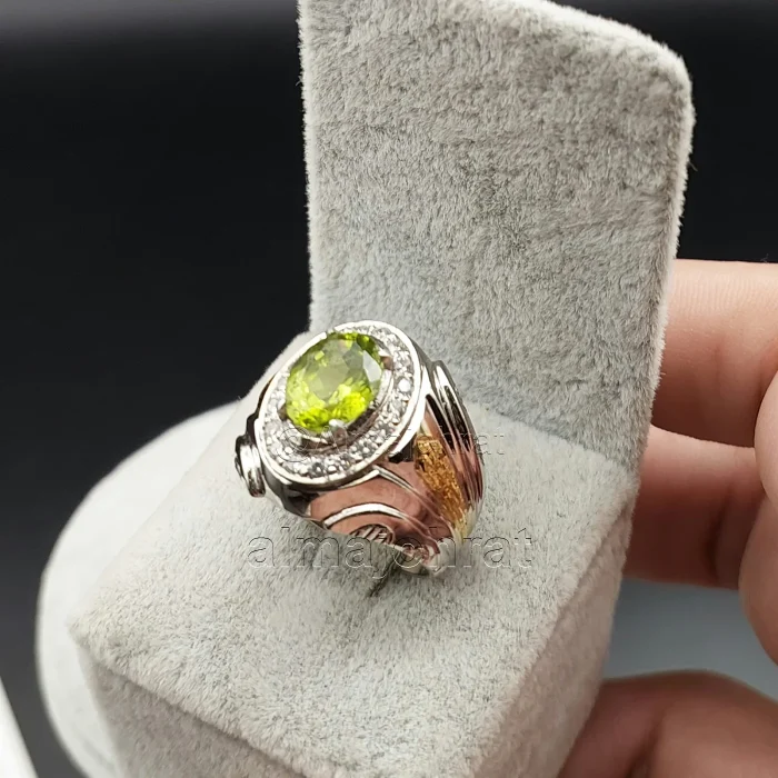 ⁦Natural Peridot Gemstone Ring Silver 925⁩ - الصورة ⁦2⁩