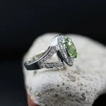 ⁦Natural Peridot Gemstone Ring Pure Silver⁩ - الصورة ⁦4⁩