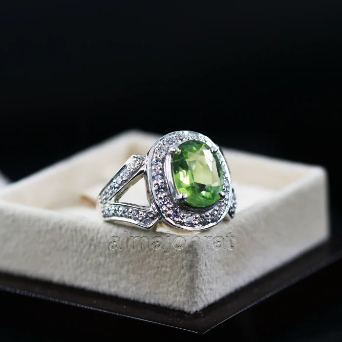 ⁦Natural Peridot Gemstone Ring Pure Silver⁩ - الصورة ⁦1⁩
