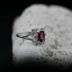 ⁦Natural Rhodolite Garnet Gemstone Ring for Women Silver 925⁩ - الصورة ⁦5⁩