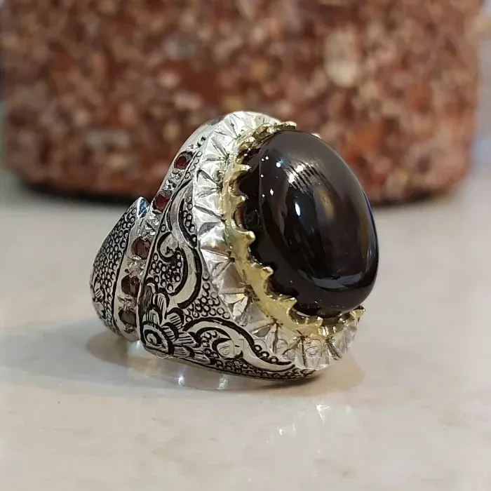 ⁦Yemeni Aqeeq - Natural Brown Yemen Agate Ring - Pure Silver⁩ - الصورة ⁦1⁩