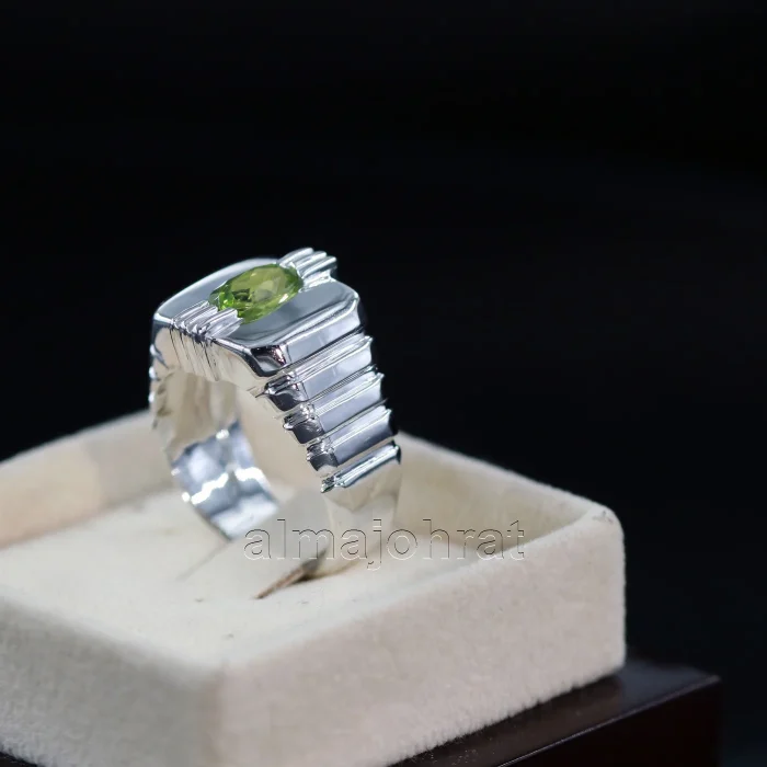 ⁦Natural Peridot Gemstone Ring Pure Silver⁩ - الصورة ⁦3⁩