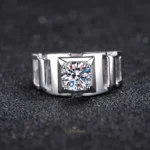 Moissanite Ring in 925 Silver – Luxury Band - Image 4