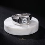 Moissanite Ring in 925 Silver – Luxury Band - Image 2